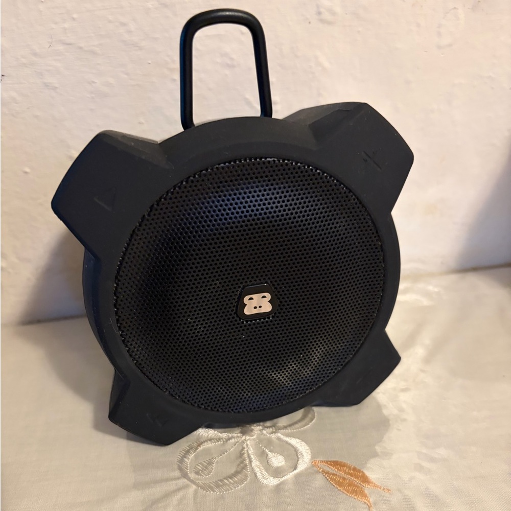 Black Portable Bluetooth Speaker